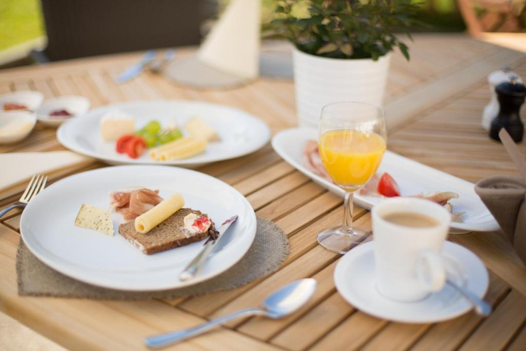 Sonnegg Hotel Zweisimmen Bagian luar foto